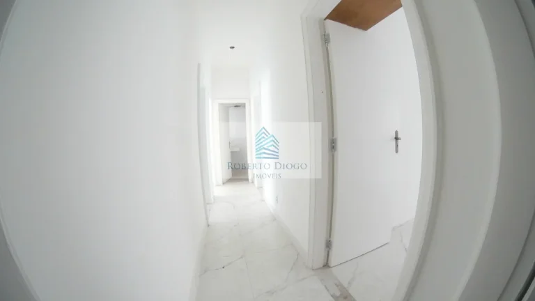 Imagem Imóvel de Luxo em Copacabana: Apartamento de 3 Quartos, 2 Suítes e 1 Vaga de Garagem - Rio de Janeiro-RJ