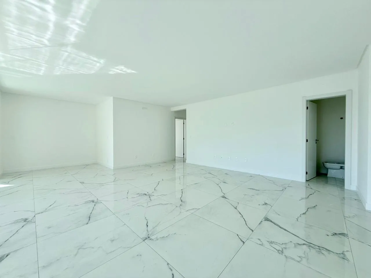 Imagem Apartamento à venda com 130.52m2 por R$ 1.900.000,00