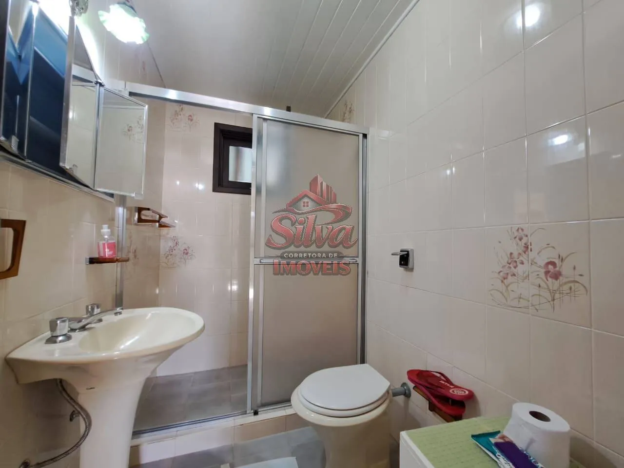 Imagem Casa alto padrão 5 dormitórios com quiosque a 300m do mar