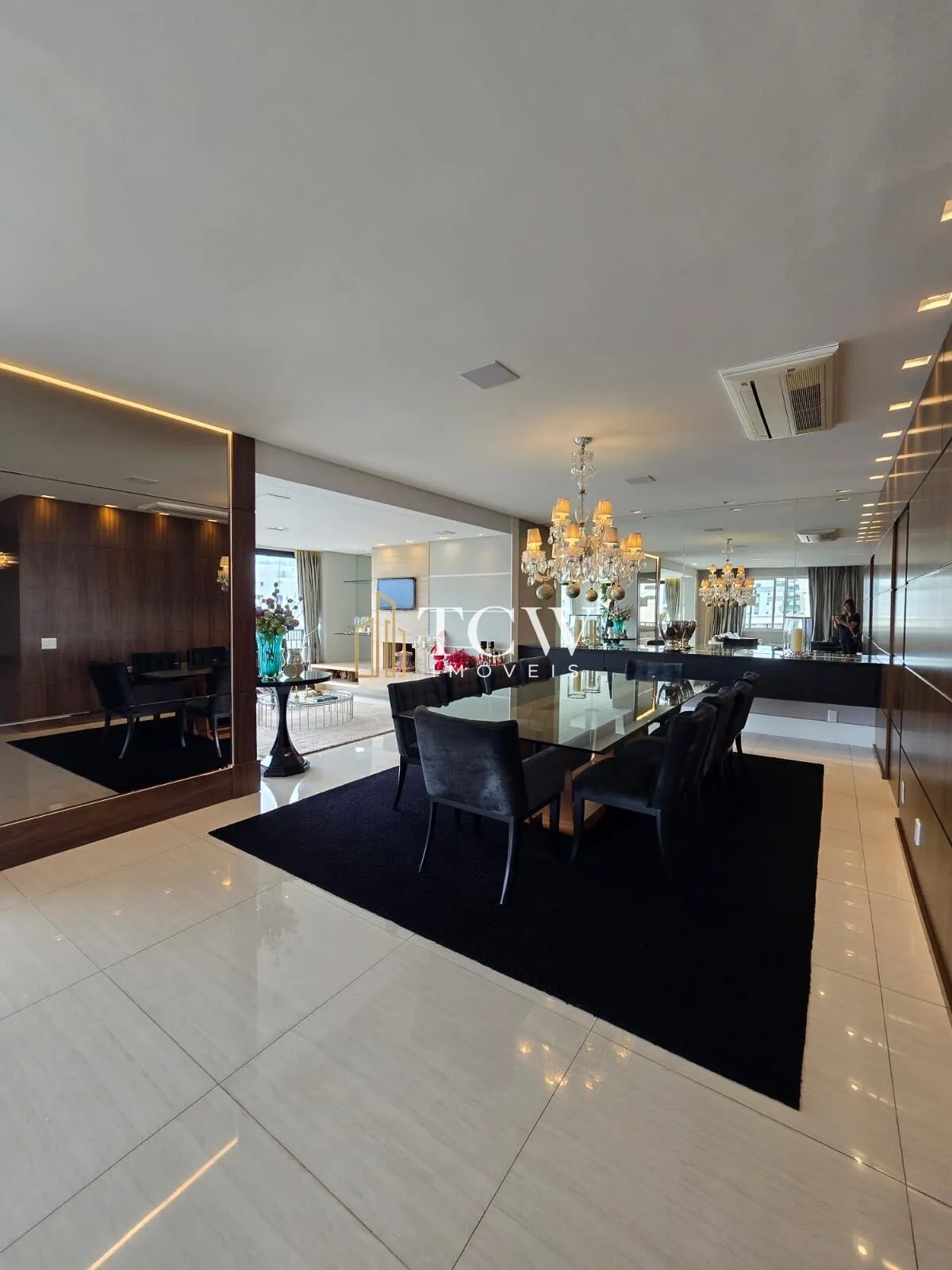 Imagem Apartamento Alto Padrão à Venda na Vila Mariana | 310m² | 4 Suítes | Vista para o Parque Ibirapuera | 5 Vagas