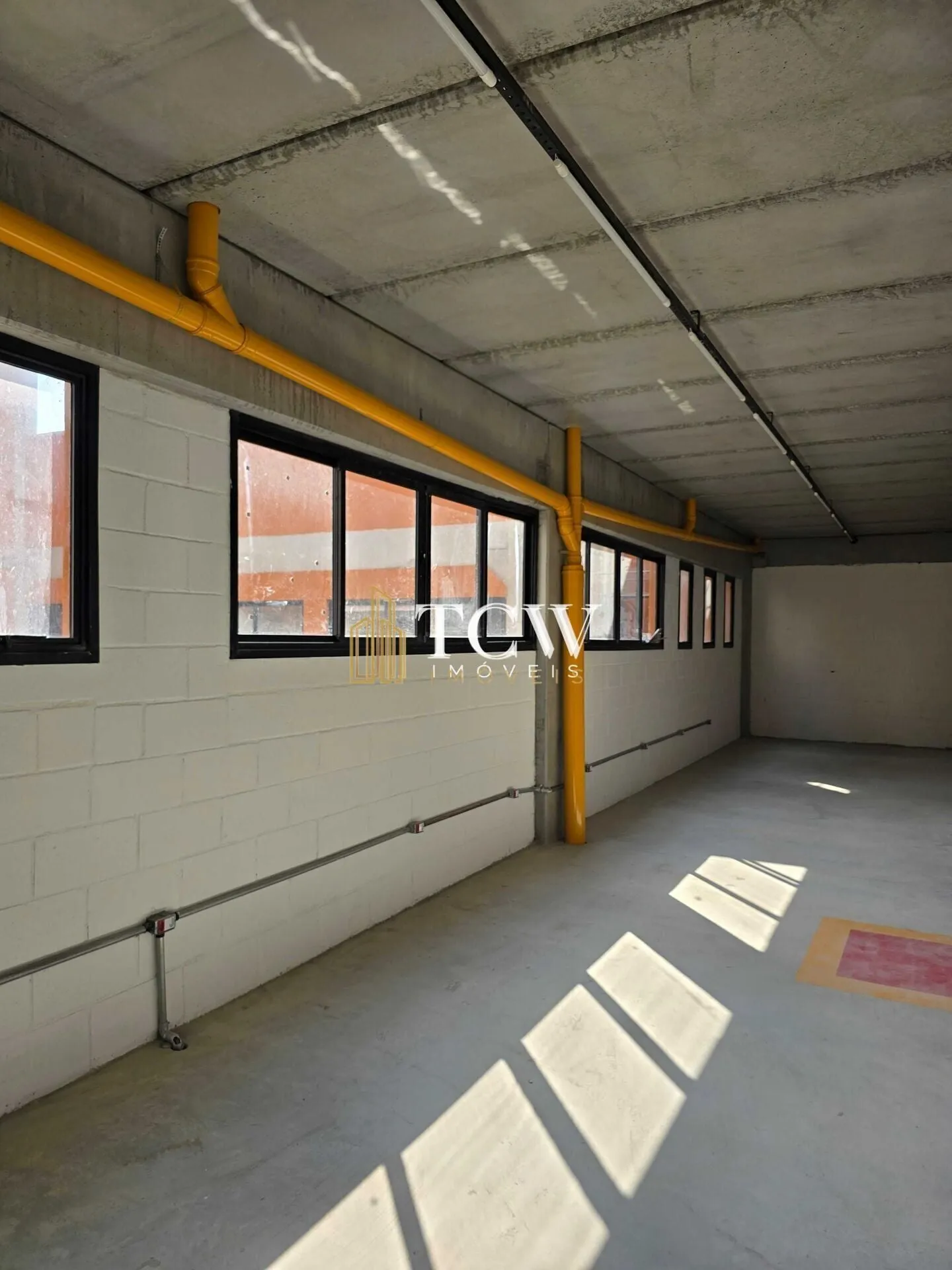 Imagem Galpão Comercial para Locação no Bom Retiro | 2.106 m² Totais | 1.603 m² Cobertos | São Paulo/SP