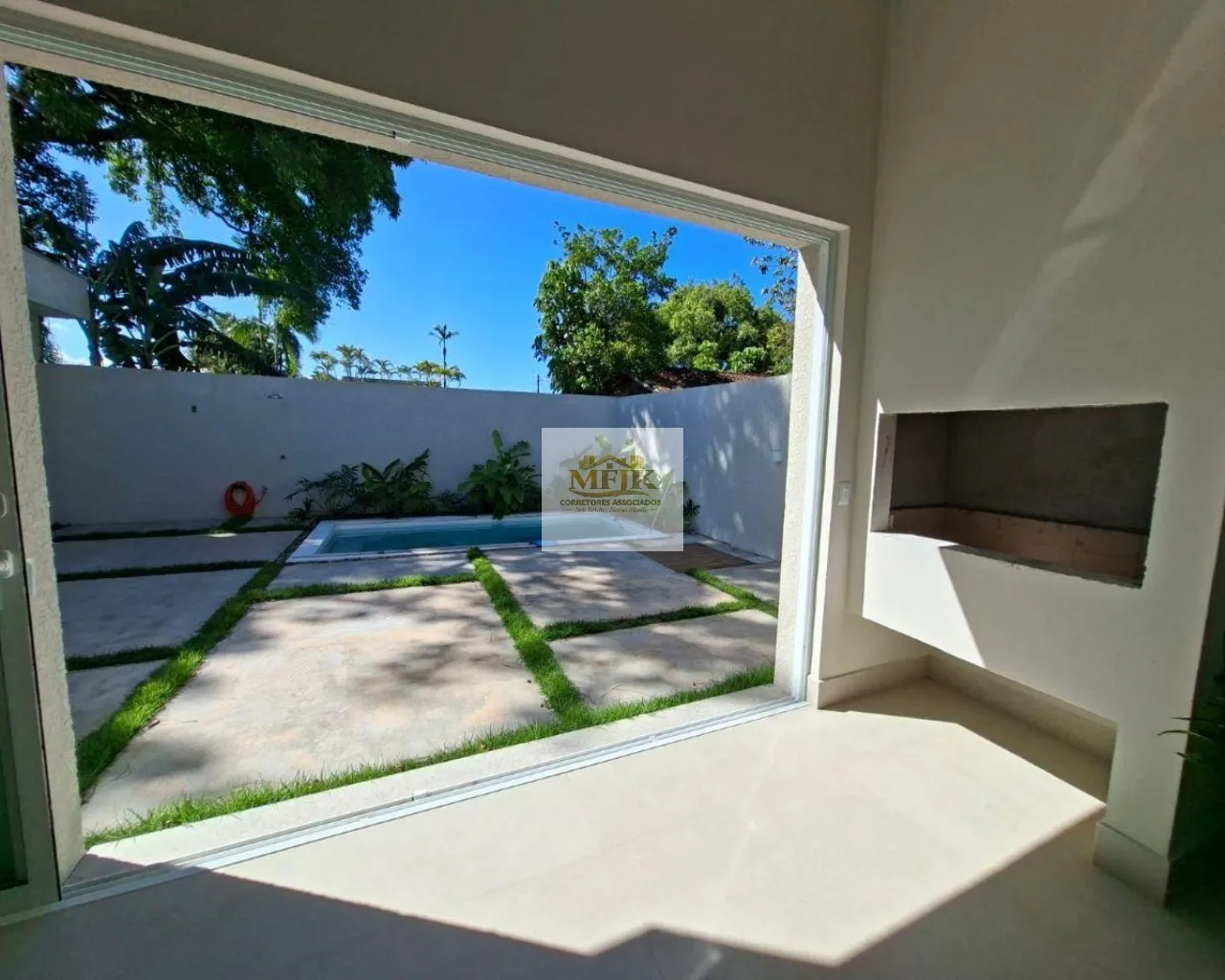 Foto do imóvel CASA COM 3 SUITES A VENDA NO ATAMI