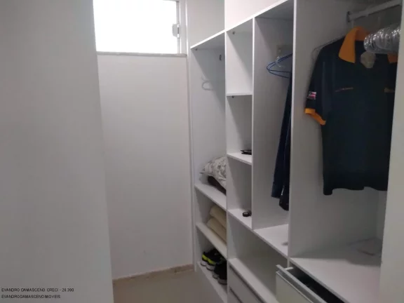 Imagem Casa em Condomínio de Luxo para Locação em Camaçari-BA, 3 Quartos, 3 Suítes, 2 Salas, 2 Banheiros, 4 Vagas, 280m².