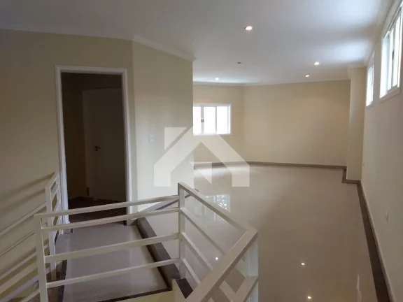 Imagem Casa de Condomínio em Residencial Morada dos Lagos - Barueri