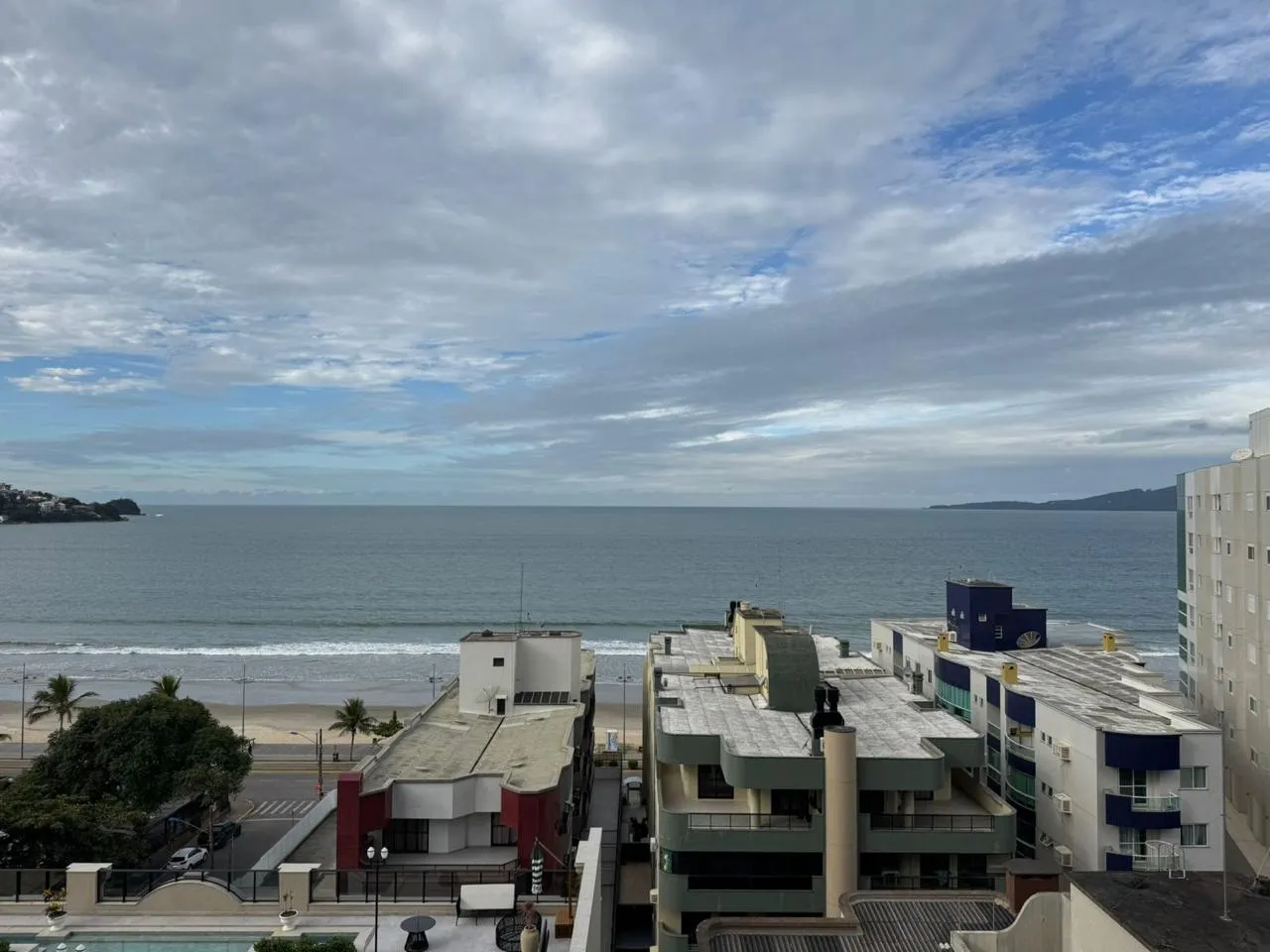 Imagem Apartamento com vista para o mar à venda com 210m2 por R$ 4.400.000,00