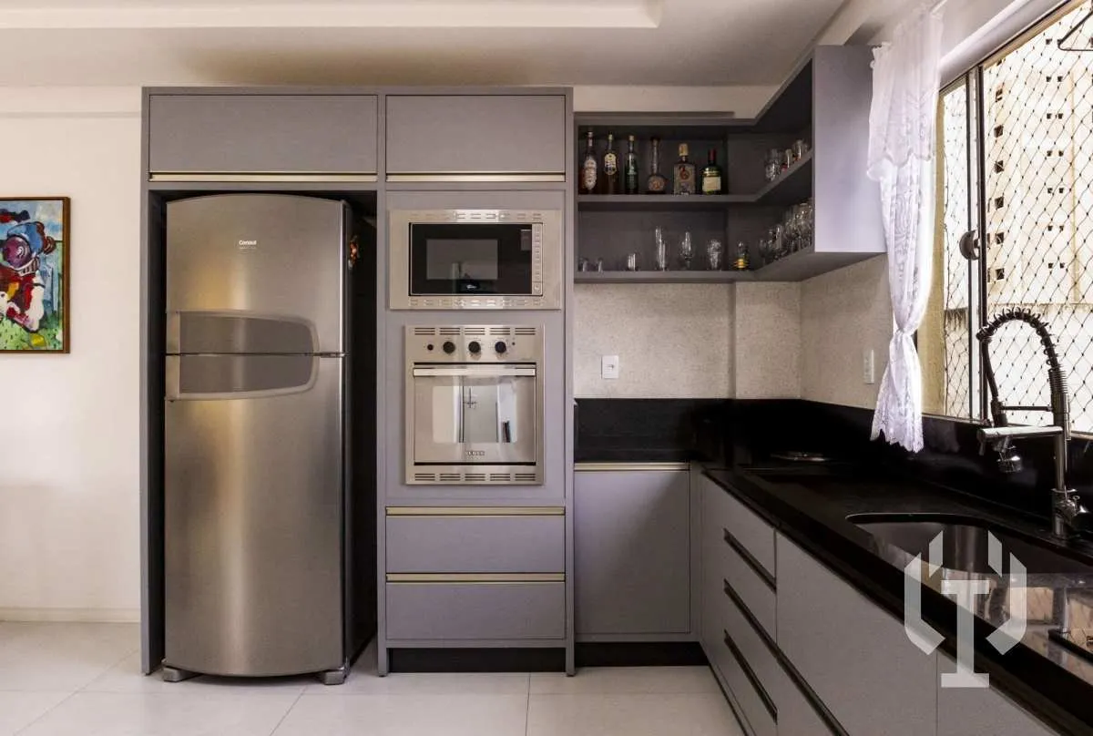 Imagem Apartamento mobiliado de 3 suítes em Meia Praia