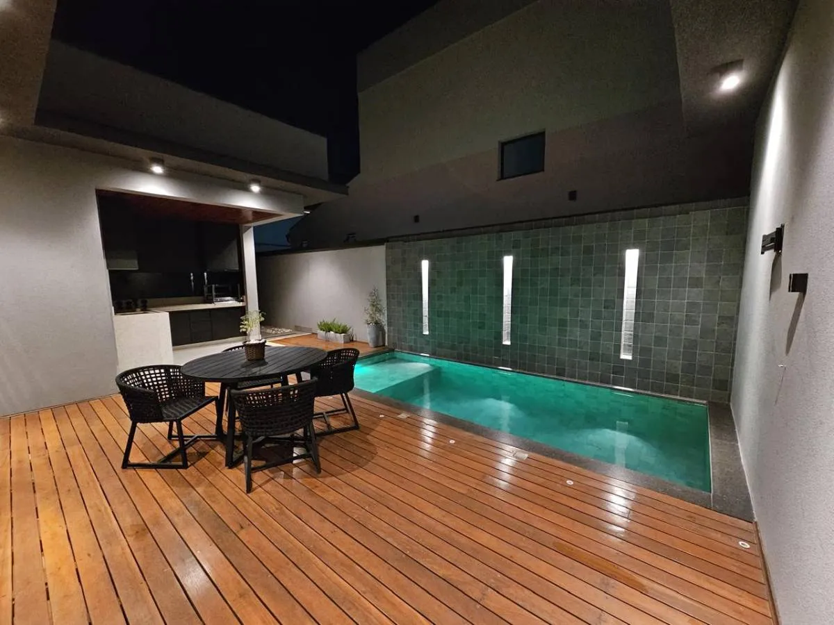 Imagem Casa à venda em Franca, Núcleo Agrícola Alpha, com 3 quartos, 220m2