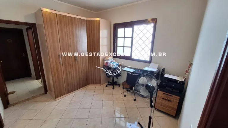 Imagem CASA REGIÃO CENTRAL DE ITATIBA, 4 DORM 6 VAGAS DE GARAGEM