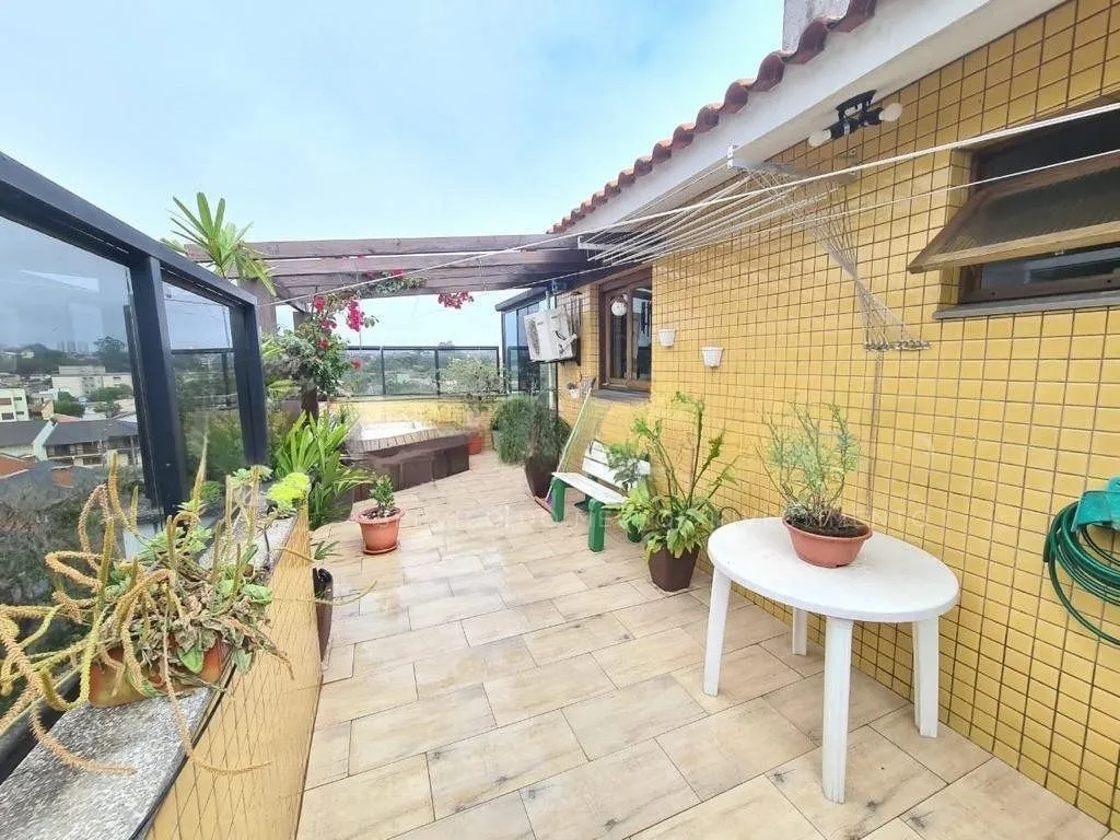 Imagem Cobertura com 3 dormitórios, terraço e 4 vagas