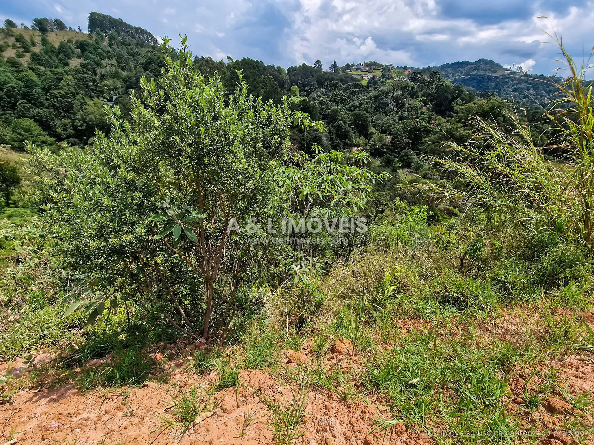 Imagem Terreno no Quintas do Atalaia | Vista para o vale e projeto aprovado