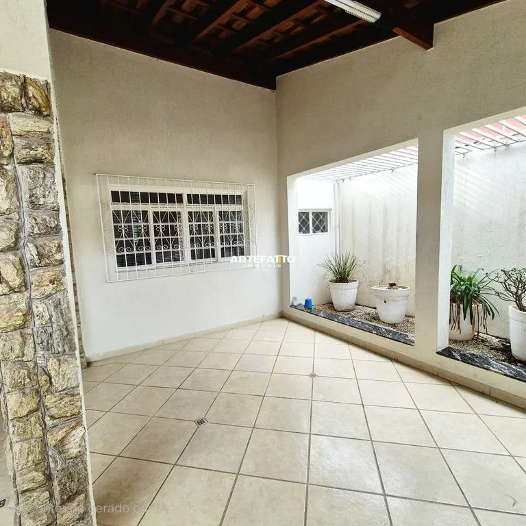 Imagem Casa com 4 dormitórios no bairro Vila Nossa Senhora das Graças