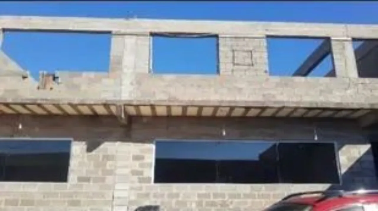 Imagem Galpão Comercial de Alto Padrão no Bairro Eden em Sorocaba-SP: 5 Salas, 4 Banheiros, 5 Vagas e 1.250m² de Área. Venha Conferir!