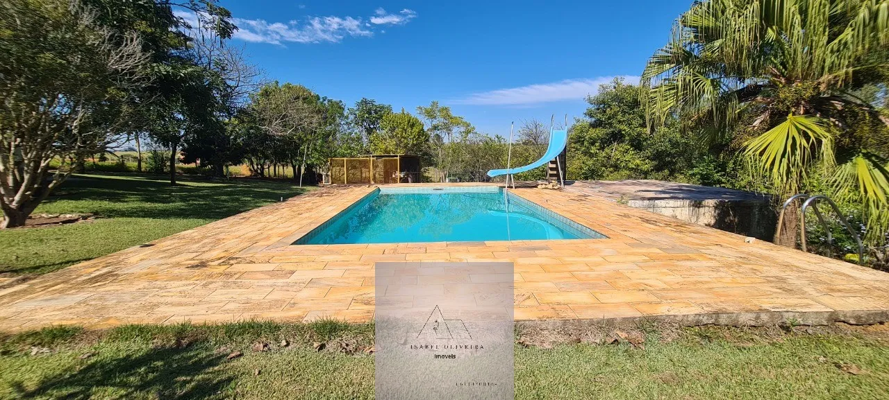 Imagem Chácara à venda em Cesário Lange-SP, 3 quartos, 1 suíte, 3 salas, 4 banheiros, 300m² de área!