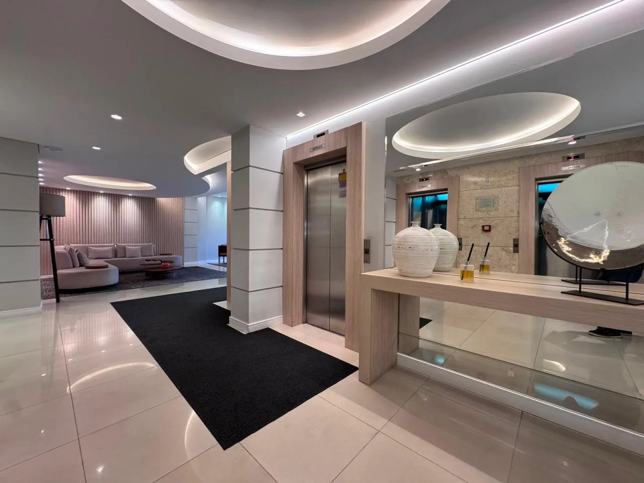 Imagem Apartamento à venda com 74m2 por R$ 1.950.000,00