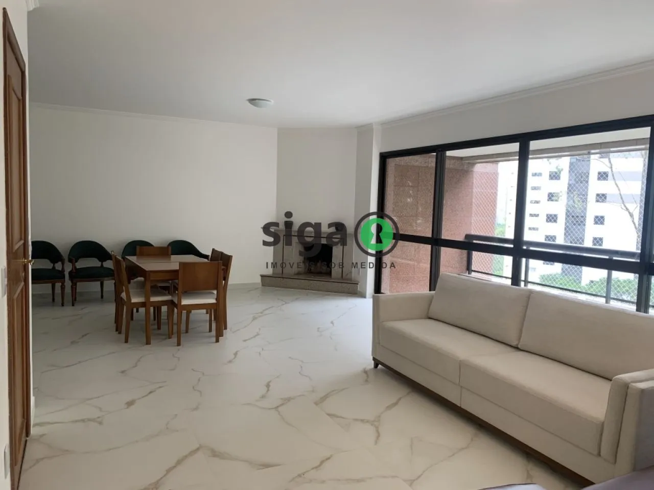Foto do imóvel VENDE na Vila Suzana (Região do Morumbi) Apartamento com 4 suítes , 4 Vagas + Depósito