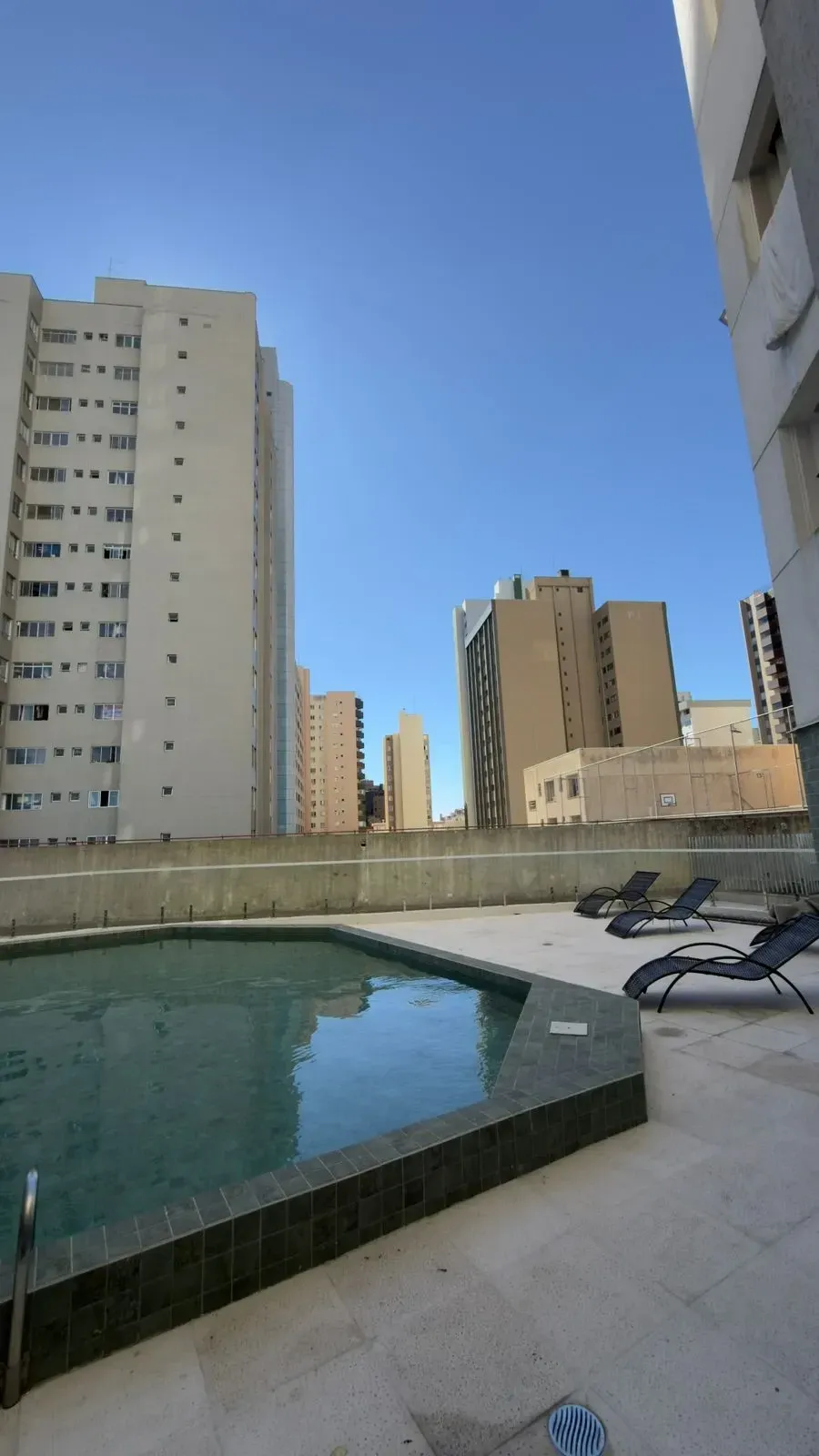 Imagem Apartamento com 1 Quarto à Venda, 44 metros em Cristo Rei - Curitiba