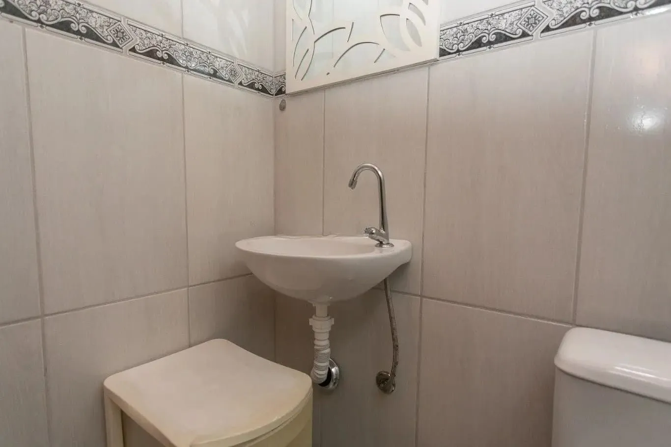 Imagem Casa com 2 dormitórios à venda em Partenon, Porto Alegre
