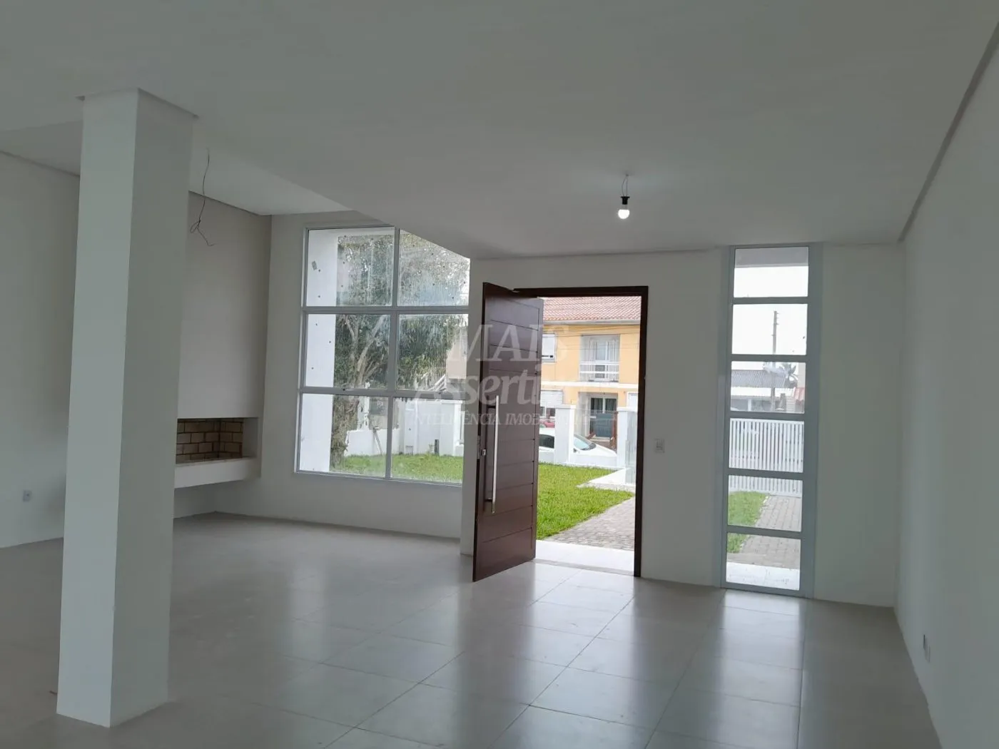 Imagem Excelente casa a venda localizada no centro de Tramandaí/RS - 2 dormitórios