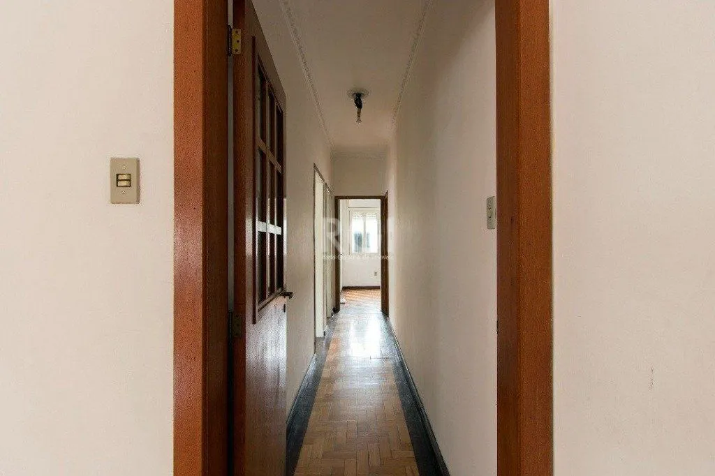 Imagem Apartamento para Venda - 101m², 3 dormitórios, 1 vaga - Menino Deus