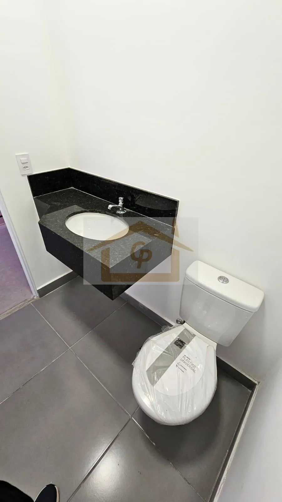 Imagem Galpão em Condomínio Fechado 1010 metros