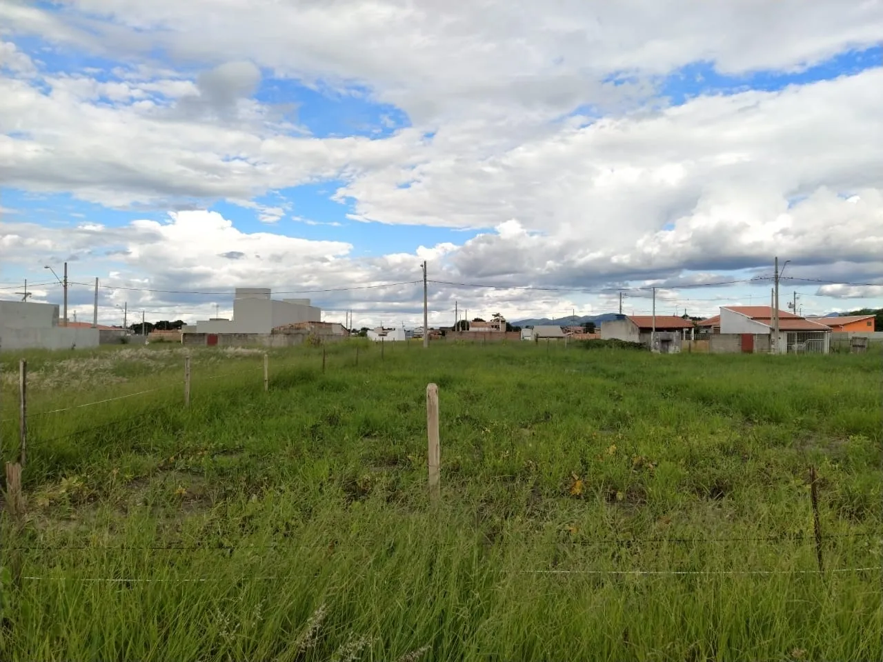 Foto do imóvel Terreno à venda 428.8M², Residencial e Comercial Portal dos Eucaliptos, Pindamonhangaba - SP