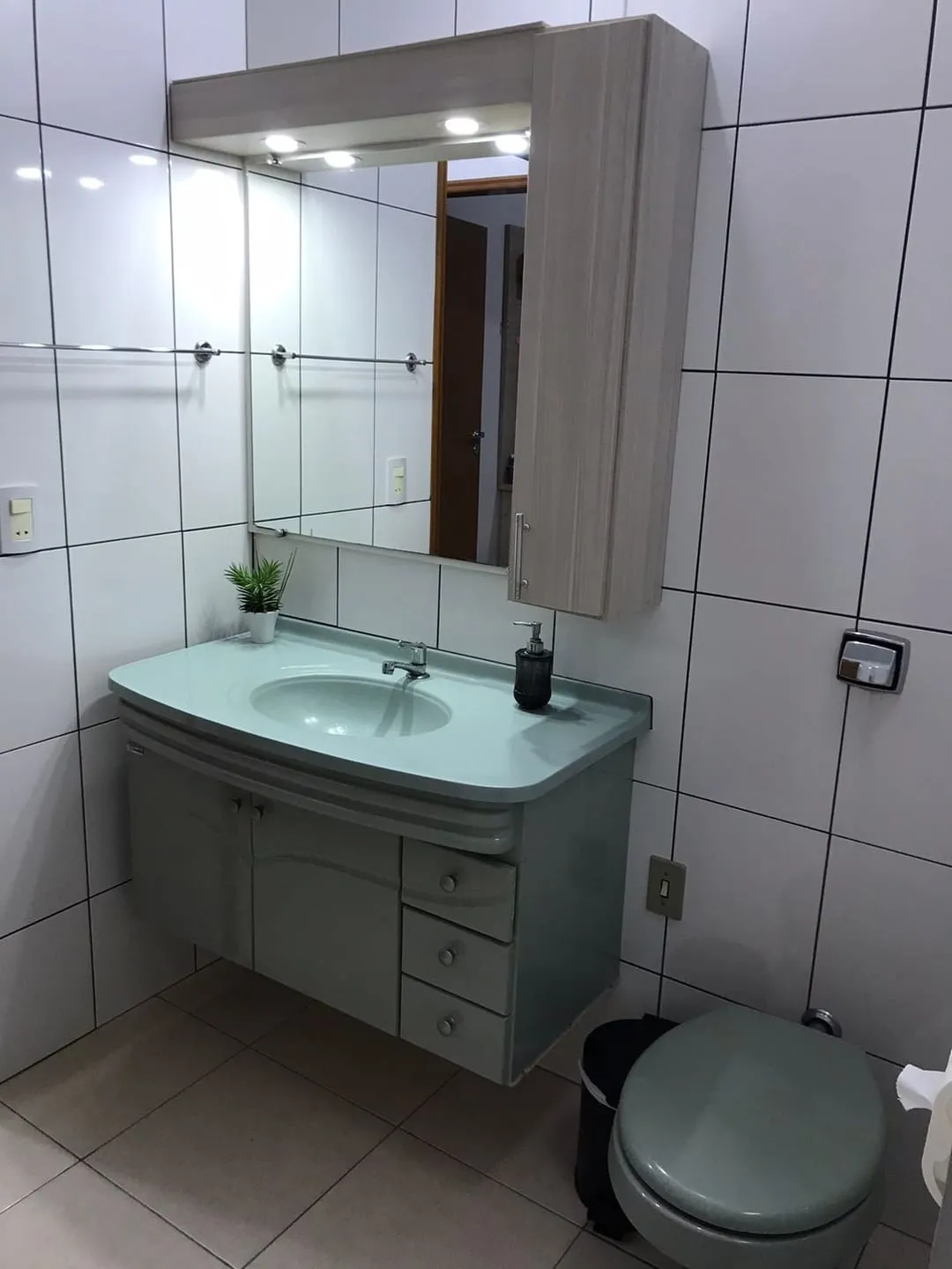 Imagem Casa à venda 3 Quartos, 1 Suite, 5 Vagas, 300M², Campos Elíseos, Taubaté - SP