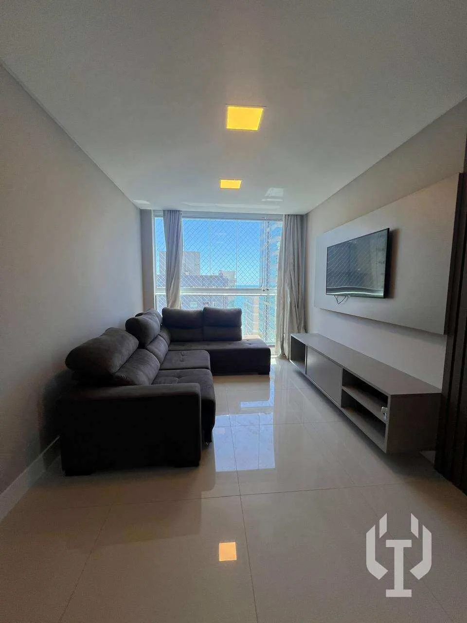 Imagem Apartamento para alugar em Itapema, Meia praia, com 3 quartos, 159m2