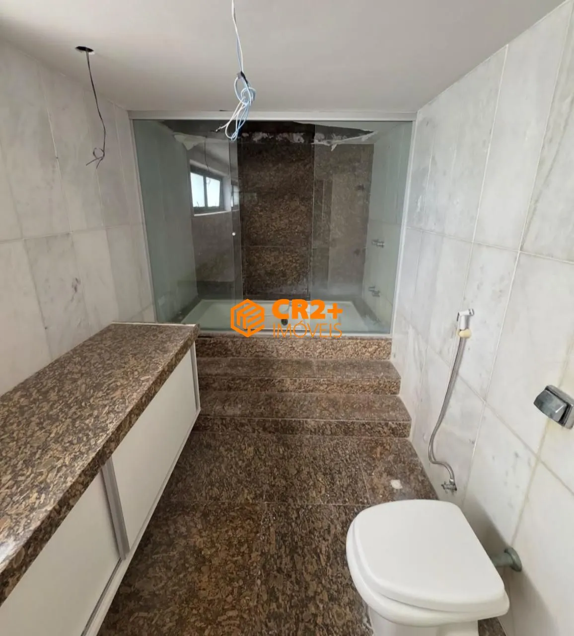 Imagem APARTAMENTO A VENDA - 4 SUITES - 405M - VARANDA- 4 GARAGENS