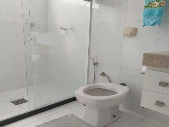 Imagem COBERTURA COM 03 QUARTOS E 03 SUÍTES COM VISTA PARA MAR A VENDA