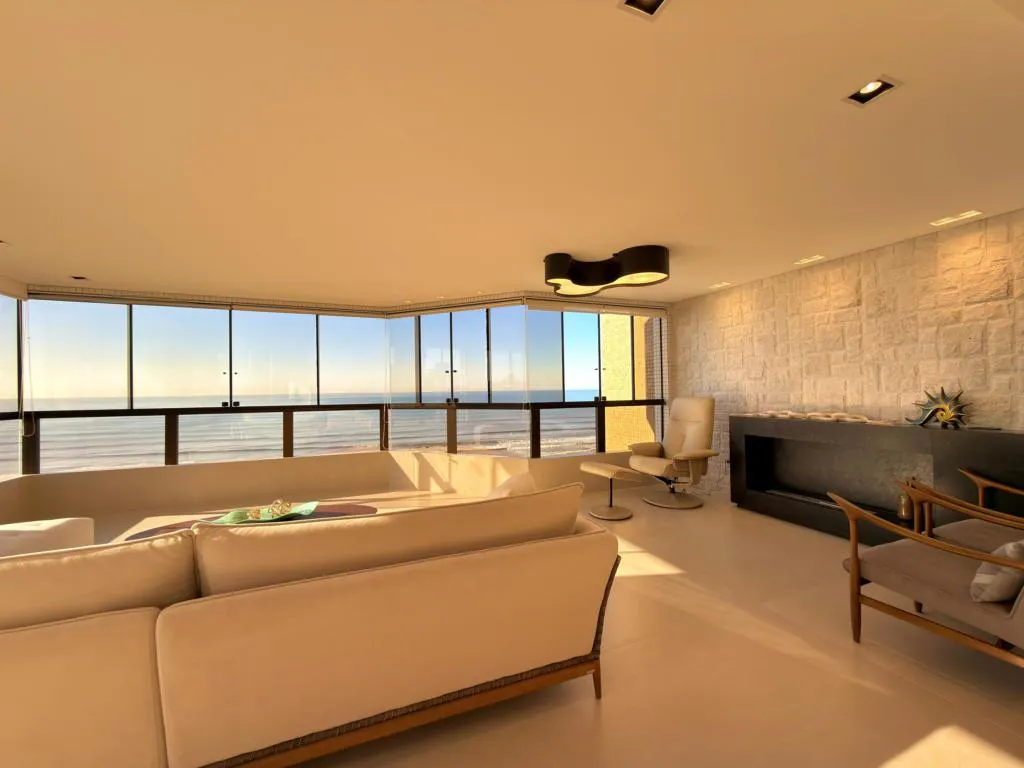Imagem Apartamento 4 Dormitórios - Bairro Navegantes