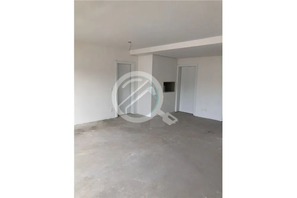Imagem Este espaçoso apartamento possui uma área privativa de 112 metros quadrados, 3 suítes, oferecendo...