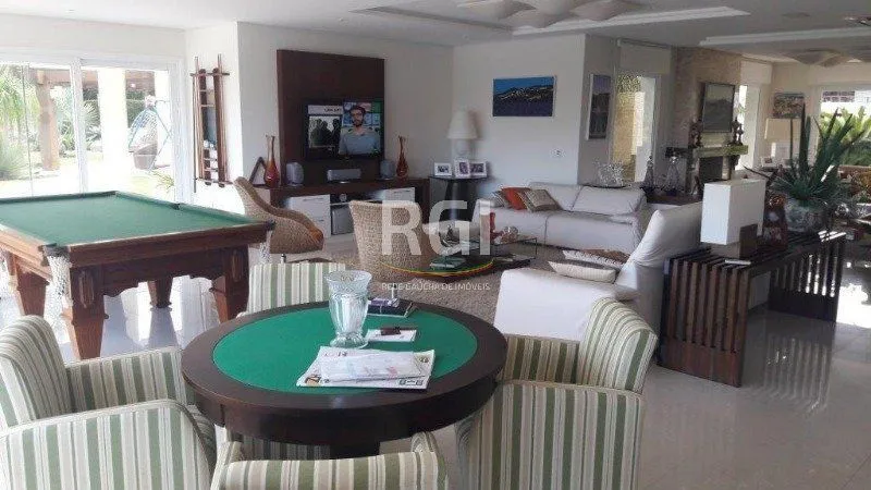 Imagem Casa para Venda - 728.71m², 6 dormitórios, sendo 6 suites, 3 vagas - Atlântida