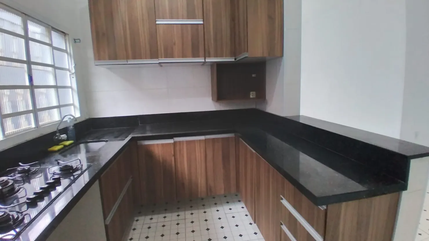 Imagem Casa à venda dois dormitórios sendo um suíte, Residencial Parque das Palmeiras, Pindamonhangaba, SP