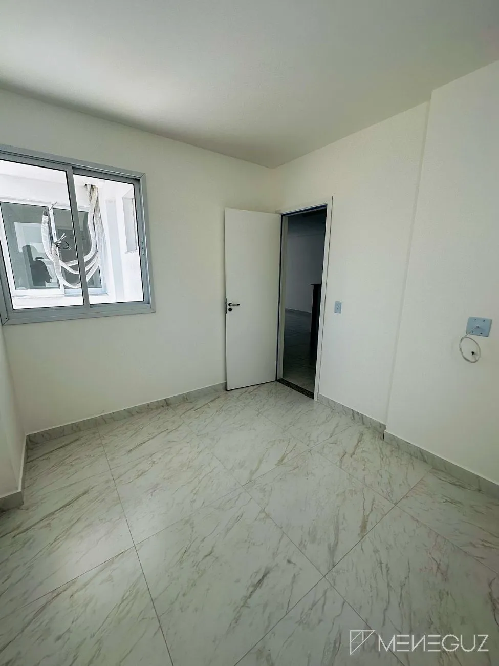 Imagem Seu novo lar Awaits: Apartamento de 3 quartos sendo um suite