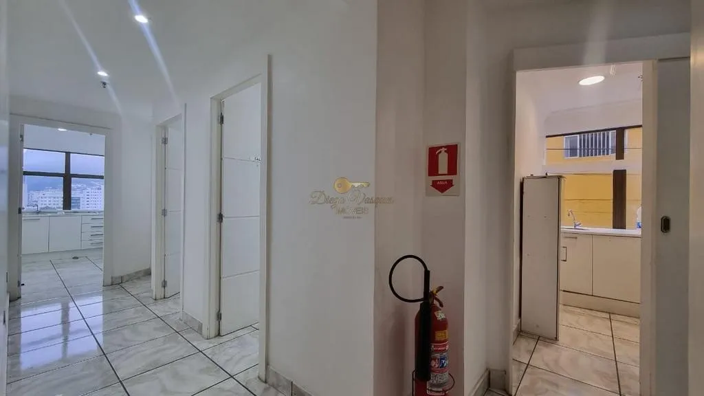Imagem Sala Comercial para Venda em Teresópolis / RJ no bairro Várzea