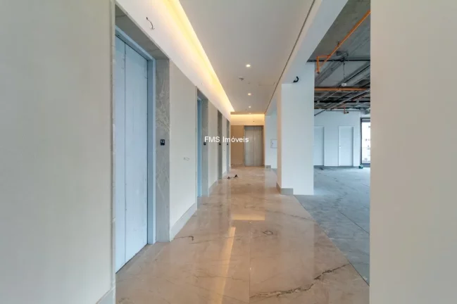 Imagem Conjunto comercial com 502,31m2 em Pinheiros.