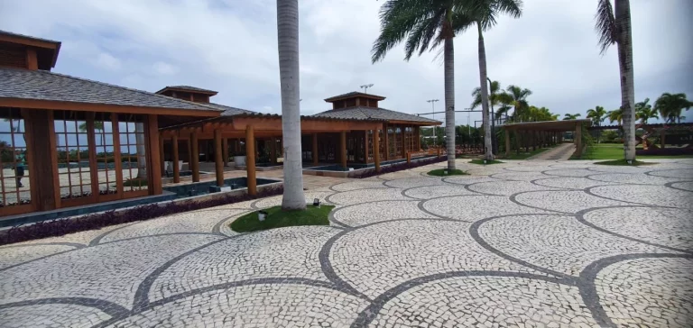 Imagem Terreno para Venda em Mata de São João, Praia Do Forte