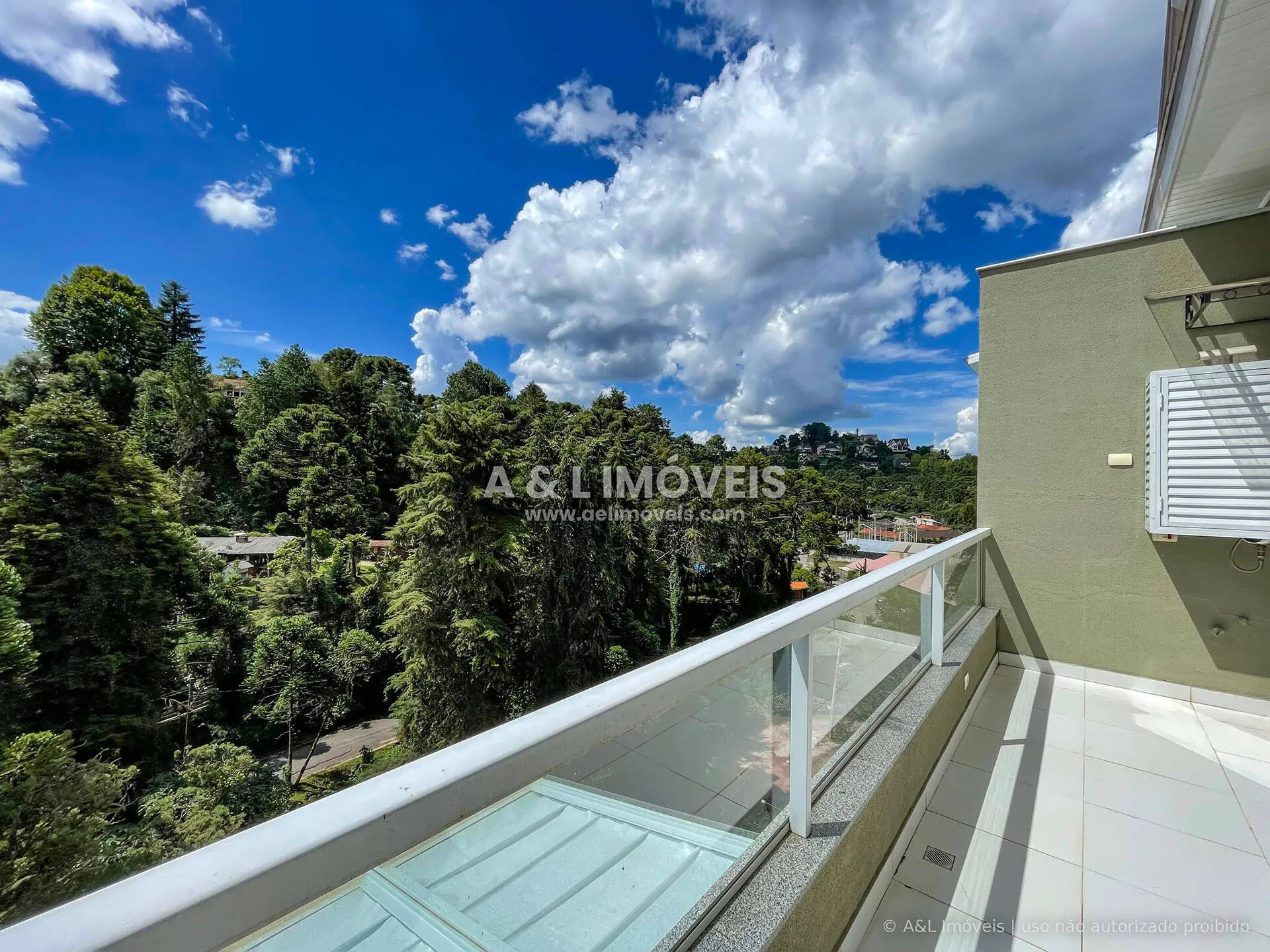 Imagem Apartamento Duplex em Campos do Jordão | Capivari, 87 m², Mobiliado