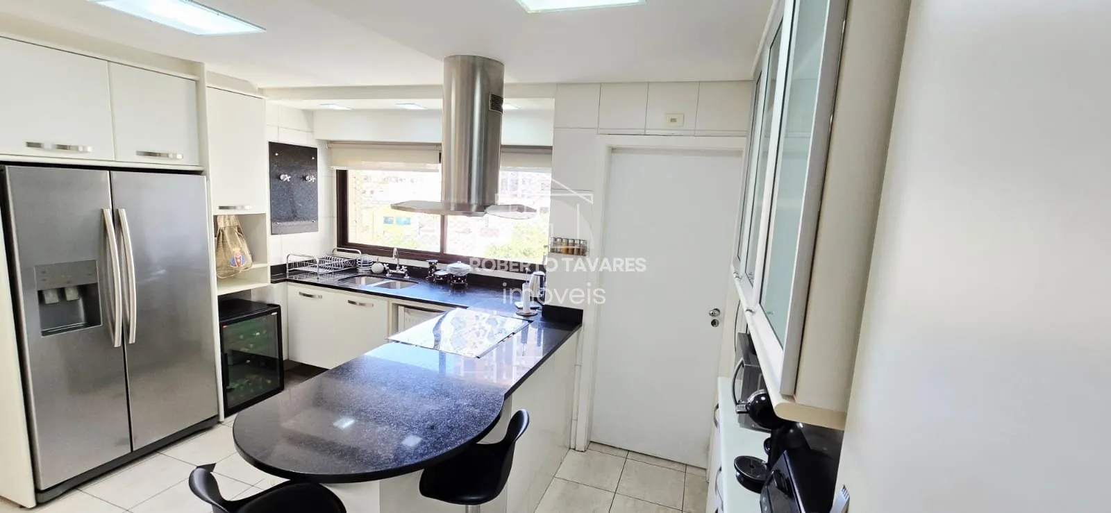 Imagem Apartamento de 3 quartos, 270m² no bairro Alto de Pinheiros, em São Paulo