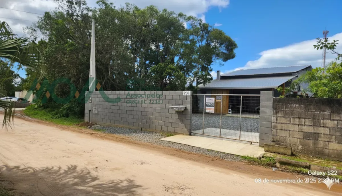 Imagem EXCLUSIVIDADE MOVA - Casa nova a 250 metros do mar em Itapoá

Casa nova à venda em Itapoá, locali...