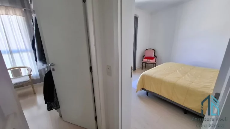 Imagem (Permuta ou financiamento)Sobrado em condomínio, terraço, 03 quartos c/suíte no Vista Alegre em Curitiba PR