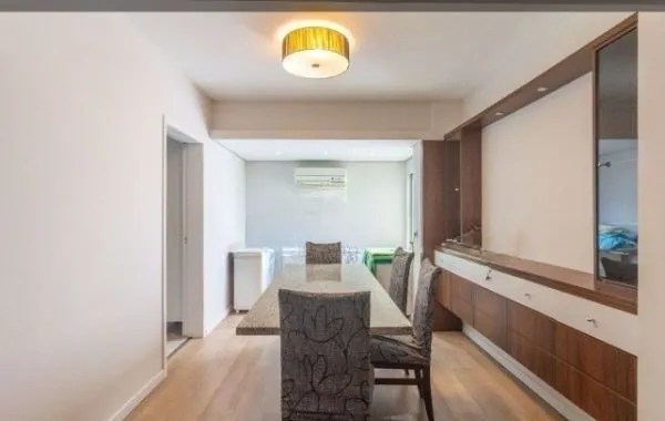 Imagem Apartamento no bairro Petrópolis de 2 dormitórios e vaga