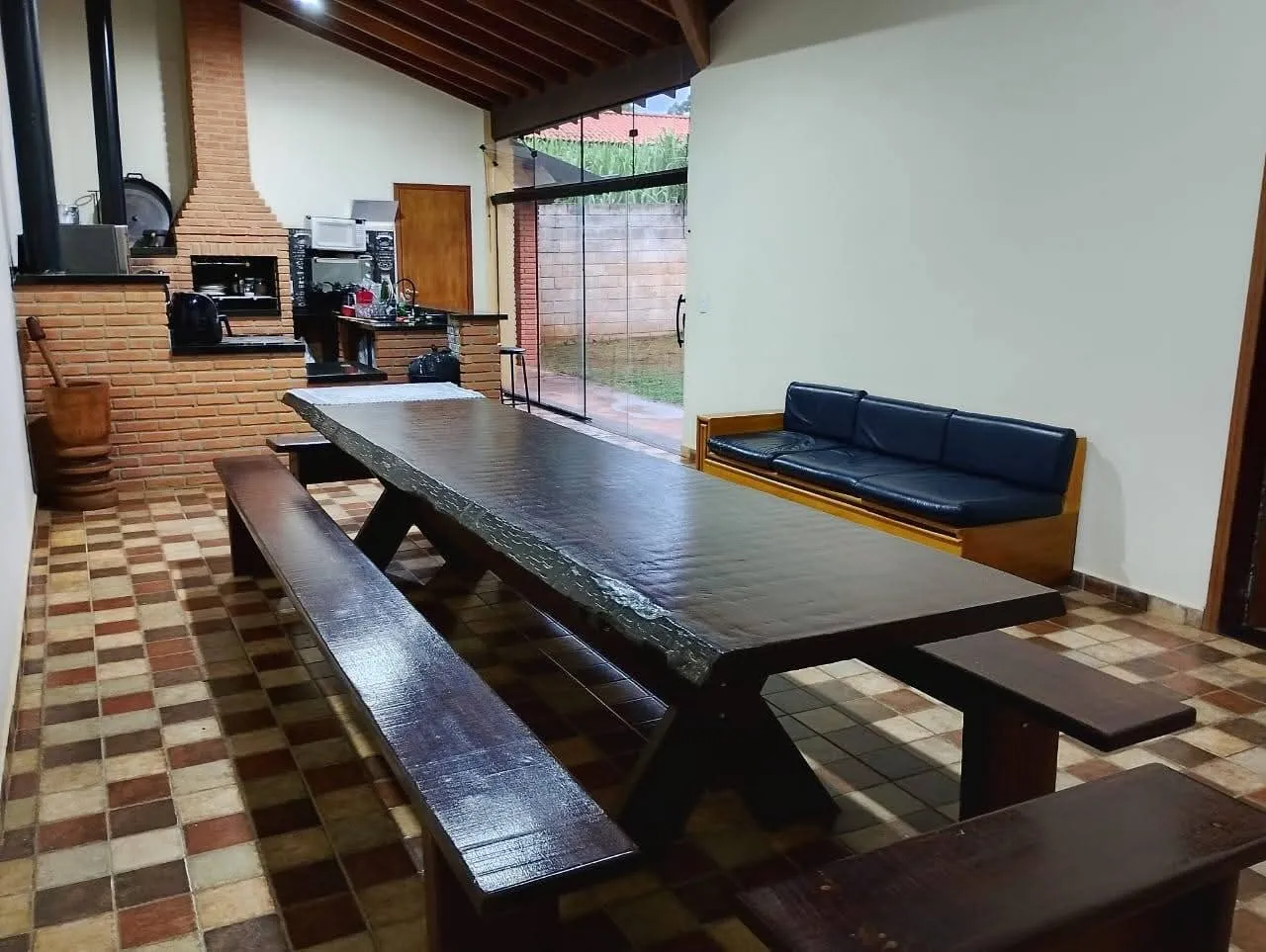 Imagem Linda chácara 280m² de área construída em Araçoiaba da Serra