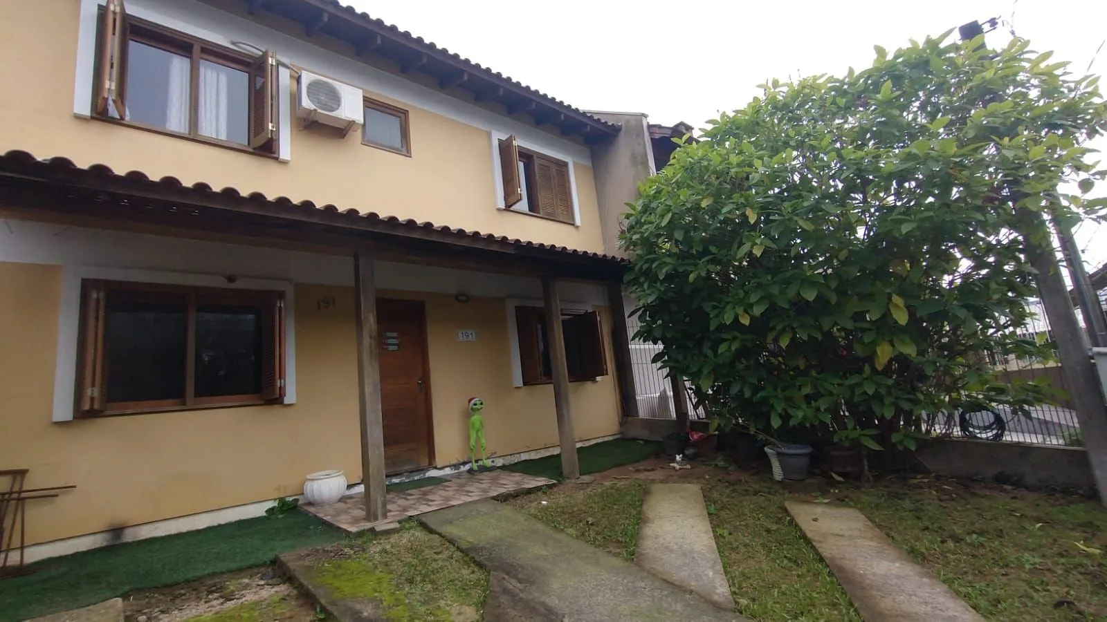Imagem Sobrado no bairro Guaruja