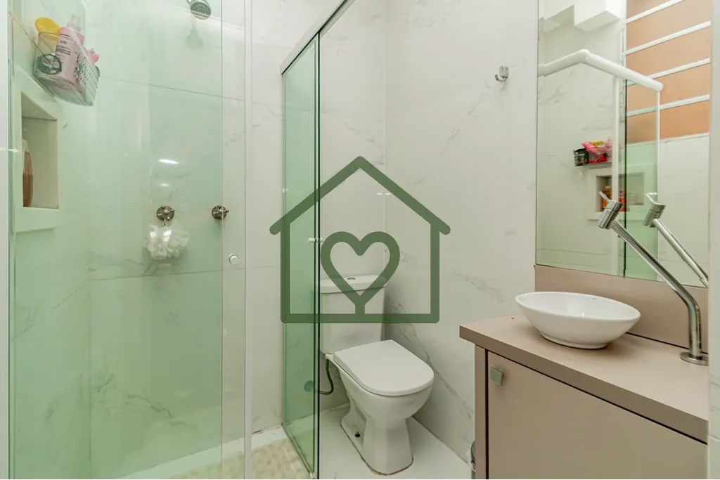 Imagem Apartamento Garden à venda no Centro Histórico de Porto Alegre, com 145,12 m2 de área privativa e...