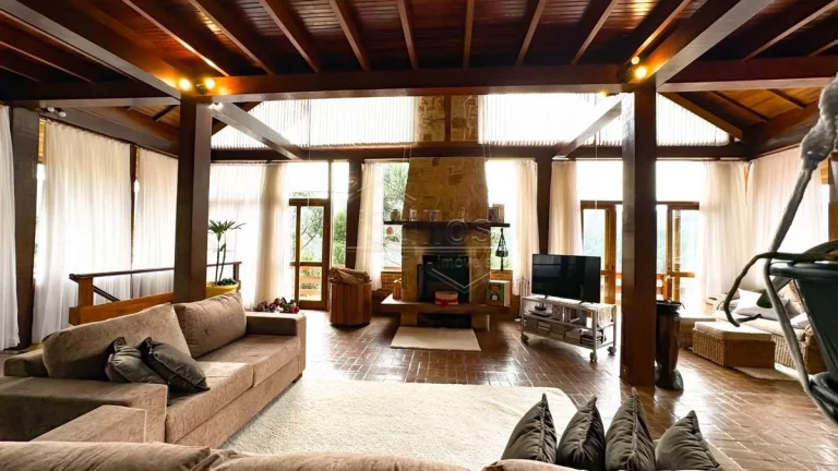 Imagem Casa de condomínio em Campos do Jordão