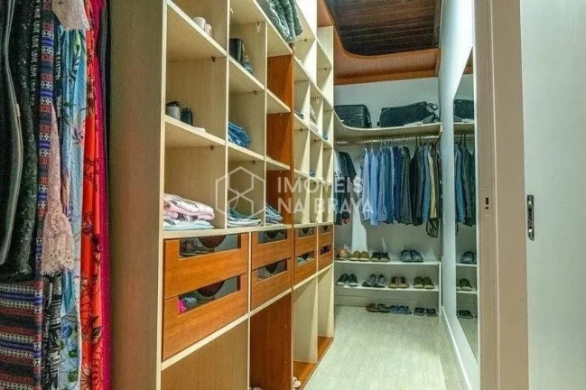 Imagem CASA 3 QUARTOS - LOCAÇÃO - PRAIA BRAVA - ITAJAI/SC