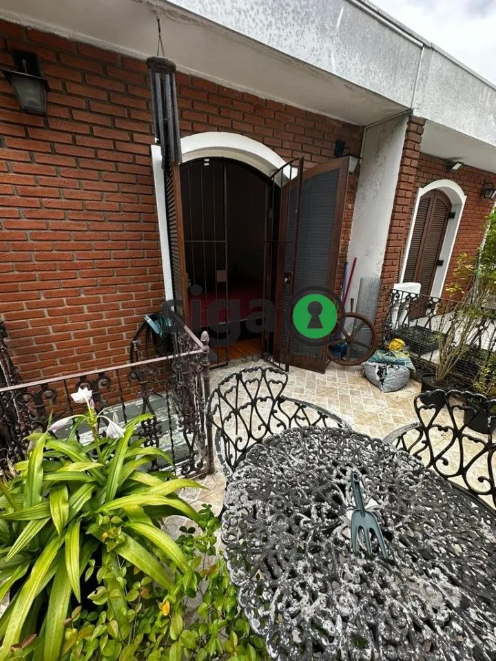 Imagem VENDE na Vila Cruzeiro Casa Assobradada com 3 Dormitórios e uma Vaga