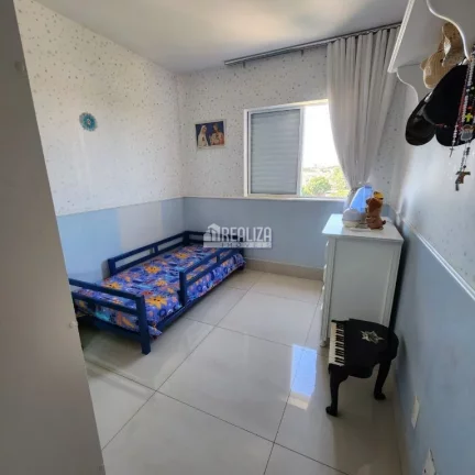 Imagem Encantador apartamento de 3 dormitórios no bairro Santa Maria, Uberaba