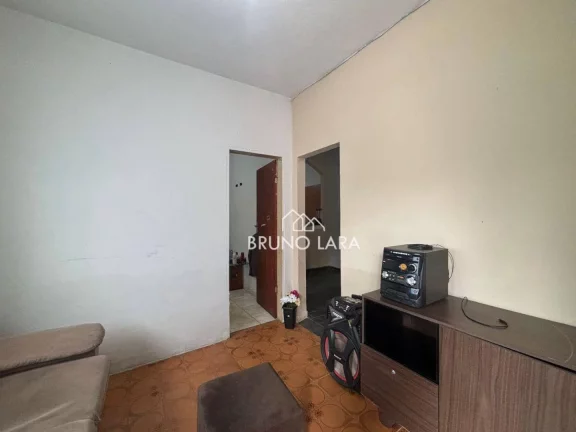 Imagem Casa à venda no bairro São Sebastião - Igarapé/MG.